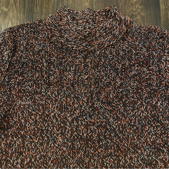 Mock neck knit sweater - Picture 2 of 13